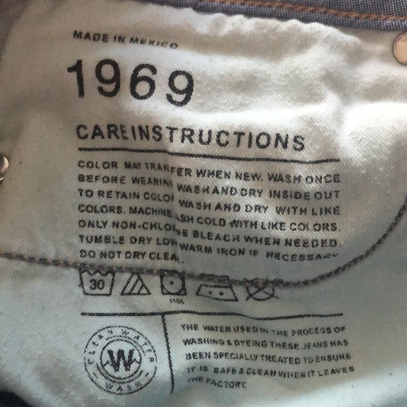 Gap jeans 1969 size 27/4p in like new condition - Picture 8 of 8